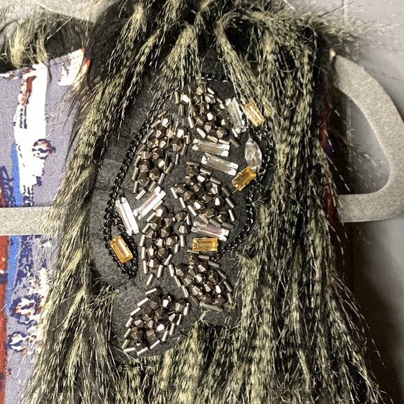 Miss Me faux fur vest Size Large - Picture 4 of 9